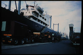 East London, October 1972. Abnormal load alongside ship in Buffalo Harbour. [JV Gilroy]