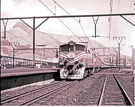 Cape Town, 1976. SAR Class 5E1 leaving with 2221down new Blue Train passing Ysterplaat. Note new ...