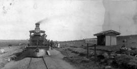 Yellowwoods, 1895.Cape 3rd Class 'Four-coupled Joys' at small station building. (EH Short)