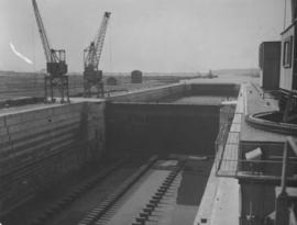 Durban, 1923. Graving dock in operation.