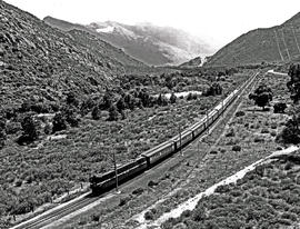De Doorns, 1957. Blue Train in the Hex River valley.