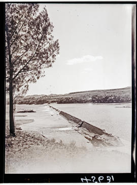 "Aliwal North, 1938. Low-level weir in the Orange River."