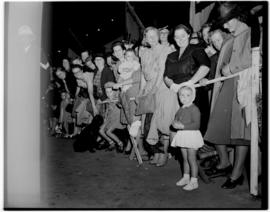 Ficksburg, 10 March 1947. Evening crowd waiting to see the Royal family.
