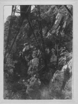 Blaauwkrantz bridge, April 1911. Accident scene.