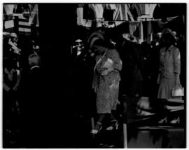 Paarl, 19 February 1947. Royal Family preparing to leave.