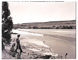 "Aliwal North, 1946. Weir in the Orange River."