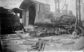 Upington, 1923. Orange River flood damage to ex DSWA 0-10-0 locomotive used by the SAR.