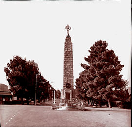 "Aliwal North, 1938. War memorial."