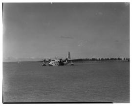 Vaal Dam, May 1948. Arrival of BOAC Solent flying boat G-AHIN 'Southampton'. Aircraft on water.