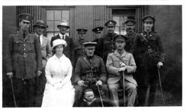 Cape Town, 1914-1918. Permit office staff.