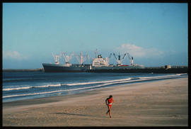 East London, 1977. Large ship leaving Buffalo Harbour.