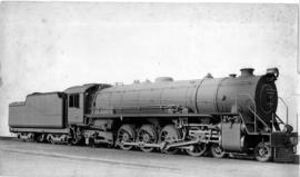 1929/30. SAR Class 15CA No 2819 built by North British Loco.