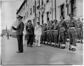 Port Elizabeth, 26 February 1947. King George VI inspects the guard of honour.