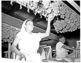 "Tulbagh, 1956. Packing export grapes."
