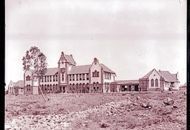 Bloemfontein. Building at Grey College.