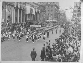Johannesburg, 1 April 1947. Scottish band playing at the parade at the Cenotaph.