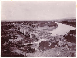 Circa 1900. Anglo-Boer War. Colenso bridge, diversion and footbridge under construction.