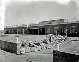 Durban, 1955. Terminal building at Durban airport.