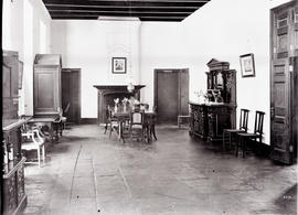 Cape Town. Dining room interior at Groote Schuur.