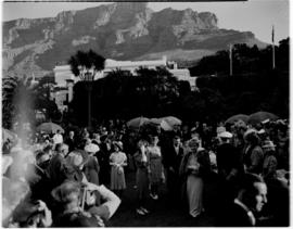 Cape Town, 23 April 1947. Garden party at Leeuwenhof.