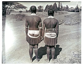 Natal, 1949. Two Zulu women from behind.