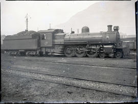 Cape Town. SAR Class 10C No 768. (DF Holland Collection)