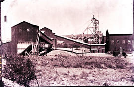 "Kimberley, 1945. Wesselton diamond mine."