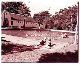 Paarl, 1939. Municipal swimming pool.