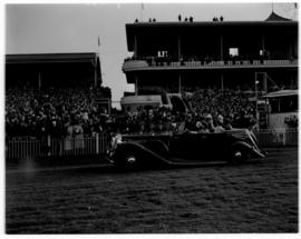 Johannesburg, 1 April 1947. Royal family at race course.