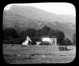 De Doorns. Farmhouse in the Hex River valley.