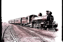Kaapmuiden, 1910. CSAR Class 10 No 660 with Pretoria Express. Eastern Mail.
