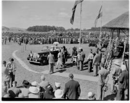 Eshowe, 19 March 1947. Royal family in open car leaving.