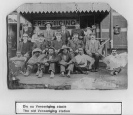 Vereeniging. Staff at old station building.