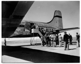Johannesburg, April 1946. Palmietfontein Airport. Arrival of Skymaster DC-4 ZS-AUA 'Tafelberg'.