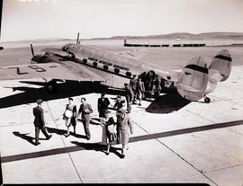 Johannesburg, 1945. Rand airport. SAA Lockheed Lodestar ZS-ATI 'General JW Janssens', passengers ...