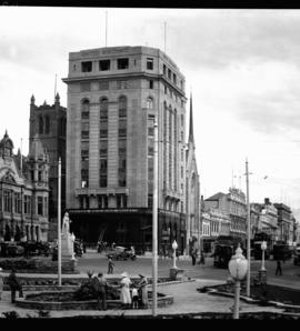 Port Elizabeth, 1934. City Hall Square.