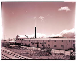 Paarl, 1939. All Gold jam factory.
