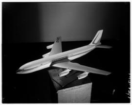 November 1959. Model of SAA Boeing 707 ZS-CKC.