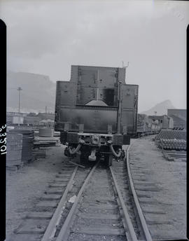 Cape Town, 1948. SAR Class S1 No 376 front view of tender. One of 12 built by Salt River Works.