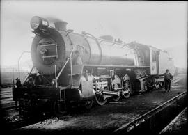 Cape Town, 13 August 1926. SAR Class 16D No 861.