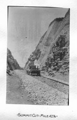 Sabie district, 1914. Summit cutting at Mile 42,75 between Hendriksdal and Malieveld stations. (D...
