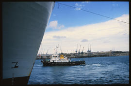 Port Elizabeth, 1986. SAR tug 'PJC du Plessis' in Port Elizabeth Harbour. [T Robberts]