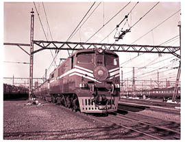 "Johannesburg, 1970. SAR Class 6E1 with Blue Train in Braamfontein yard."