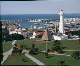 Port Elizabeth, 1984. Lighthouse at Donkin Reserve with Port Elizabeth Harbour in the distance.