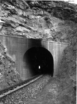 De Doorns, 1929. New tunnel at Triangle in Hex River pass.