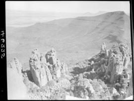 Graaff-Reinet, 1939. The plains of Camdeboo viewed from the Valley of Desolation.