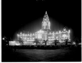 Cape Town, 21 April 1947. Floodlit city hall.