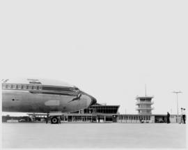 East London, 1967. Ben Schoeman airport. Boeing 727 ZS-SBB 'Limpopo'.