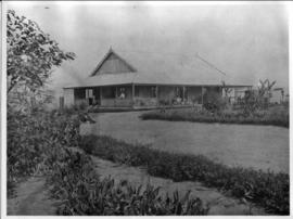 Circa 1902. Construction Durban - Mtubatuba: Resident Engineer's house at Tugela. (Album on Zulul...