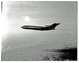 
SAA Boeing 727 ZS-DYM 'Tugela' in flight.
